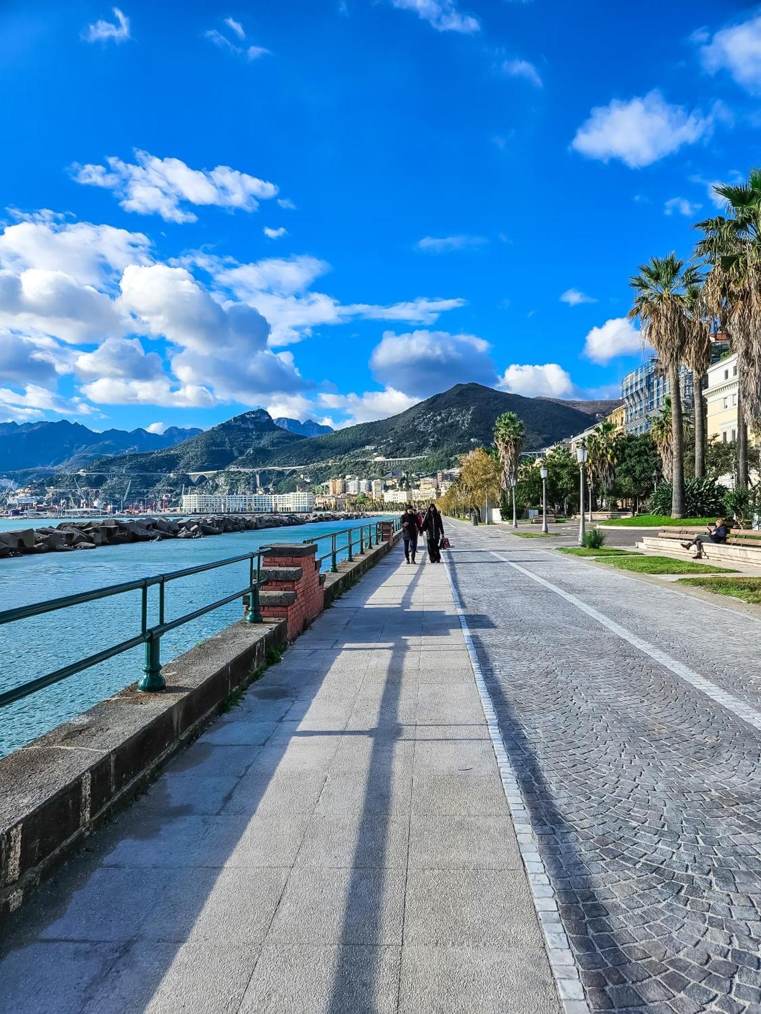 Salerno Casa Vacanze ภายนอก รูปภาพ